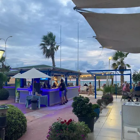 Fiona's Sea View Apartment