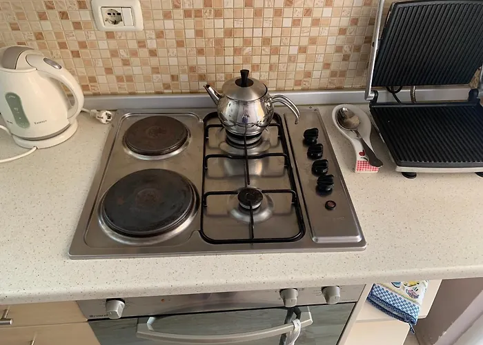 Fiona's Sea View Apartment *