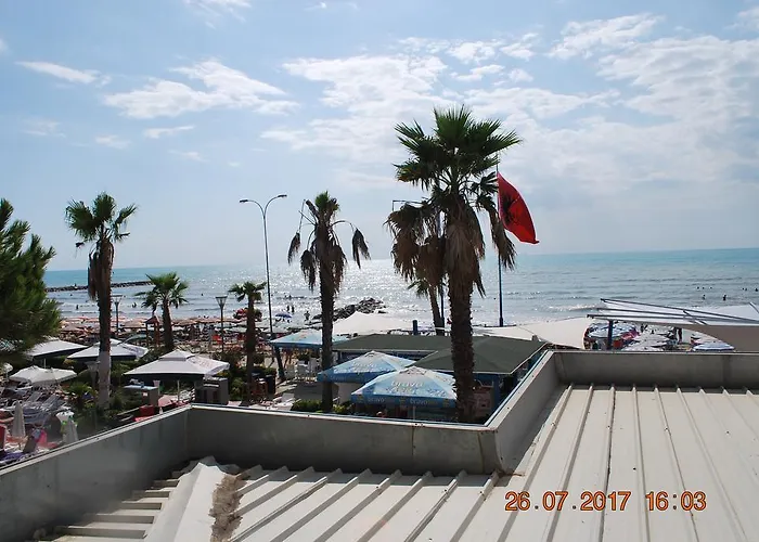 Fiona's Sea View Apartment