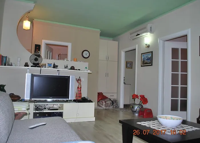 Apartment Fiona's Sea View Golem (Tirana)