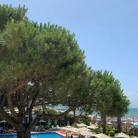 Διαμέρισμα Fiona's Sea View Golem (Tirana)