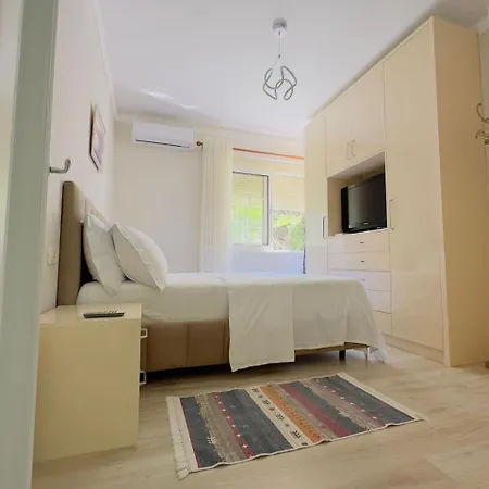 Fiona's Sea View Apartman