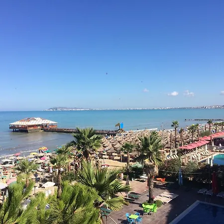 Fiona's Sea View Apartman Golem