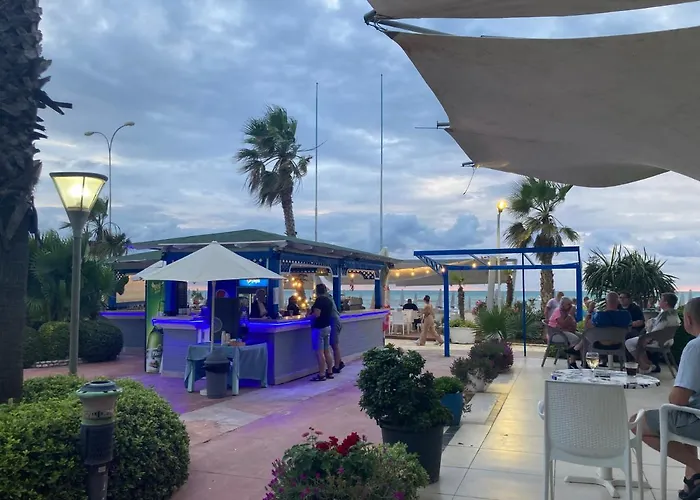 Fiona's Sea View Lägenhet